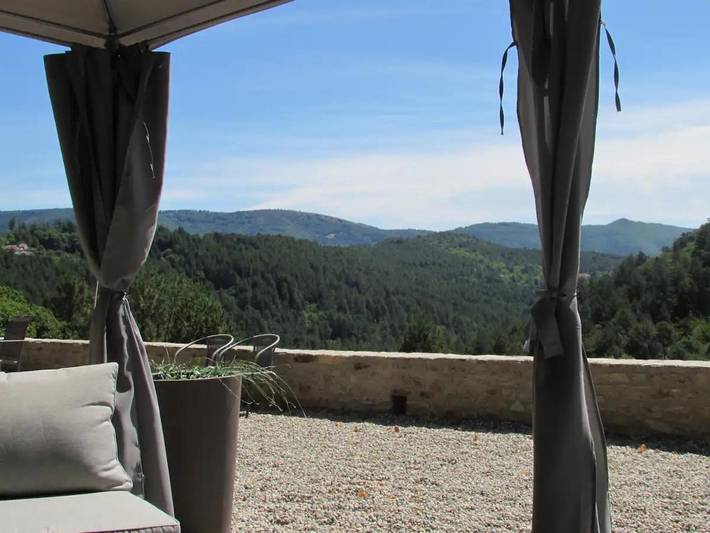 Maison de vacances pour 28 personnes, avec Terrasse et Jacuzzi ainsi que Jardin et Piscine