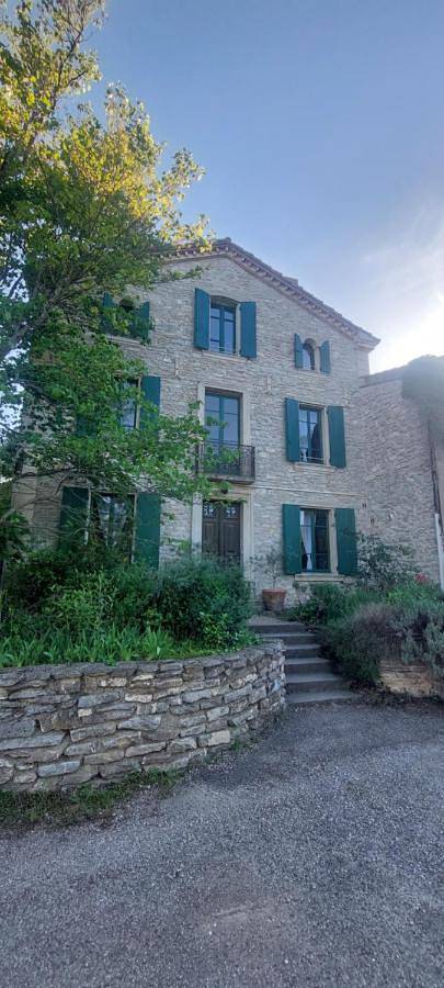 Location de vacances pour 4 personnes, avec jardin ainsi que piscine et vue à Cascastel-des-Corbières - 2