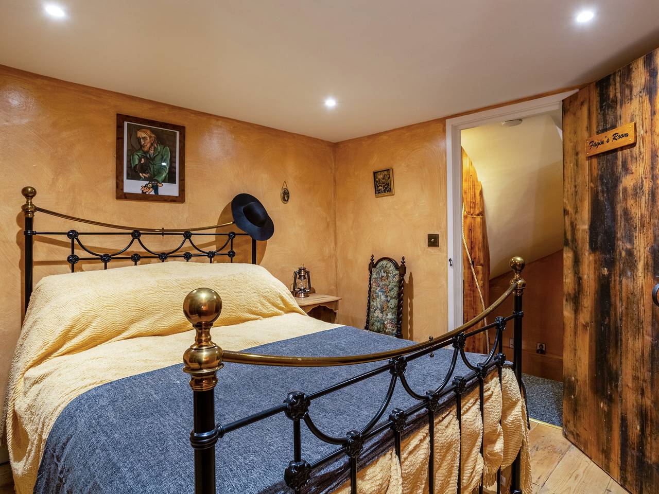 Fagin's Den in Botany Bay, Kent