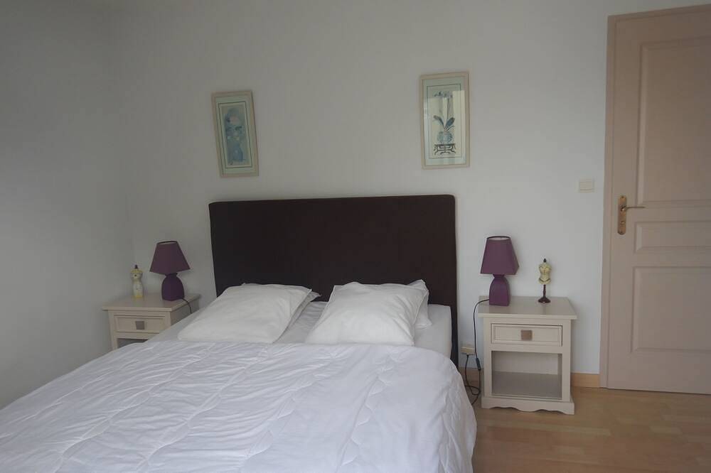 Bonita casa muy apreciada, tranquila, cerca del mar, piscina privada, 3 * in Port-des-Barques, Region de Rochefort