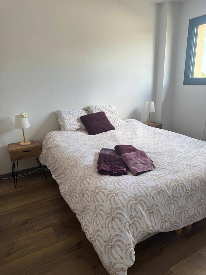 Chambre d’hôte pour 2 personnes, avec terrasse ainsi que vue et jardin, adapté aux familles à Changé - 3