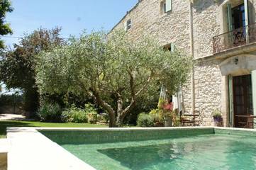 Chambre d’hôte pour 2 personnes, avec jacuzzi ainsi que piscine et jardin à Montagnac