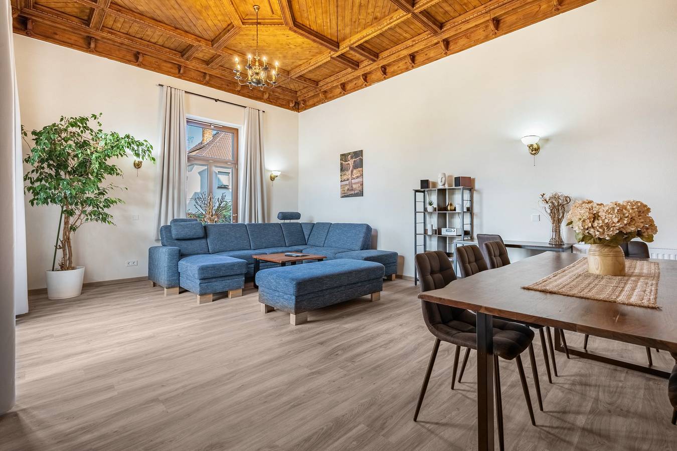 Entire apartment, Apartment 'Ferienwohnung Im Hotel Reichskrone' with Balcony and Wi-Fi in Heidenau, Sächsische Schweiz-Osterzgebirge