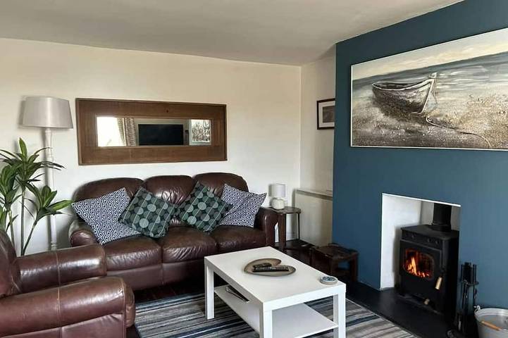 Cottage for 4 people, with garden, with pets in Aberaeron