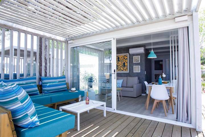 Camping pour 4 personnes, avec Terrasse et Jardin ainsi que Bassin pour enfant et Piscine à Tarragone - 2
