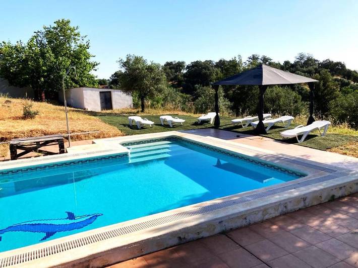 Casa rural para 6 personas, con vistas además de terraza y piscina, Se admiten mascotas en Cazalla de la Sierra - 3