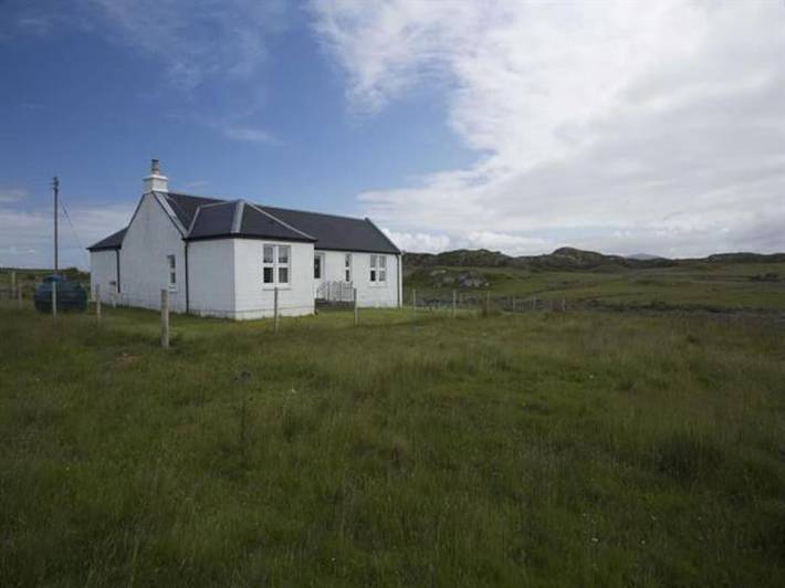 Holiday home for 6 people, with garden on the Isle of Mull