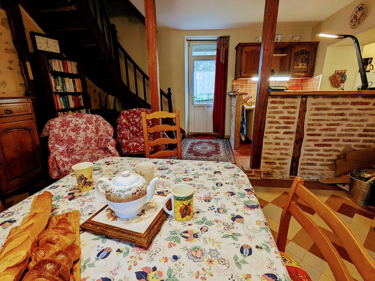 Charmant gîte avec terrasse, poêle à bois et parking privé près de la Creuse et d'Argenton-sur-Creuse in Le Menoux, Région de Châteauroux