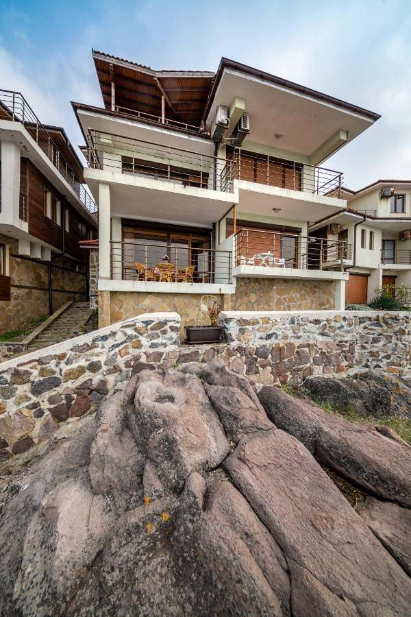 Ferienhaus für 4 Personen, mit Balkon und Whirlpool in Bulgarien - 3