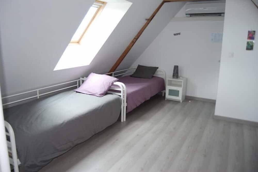 Gîte \"Mirabelle\" à la campagne avec piscine in Pannecé, Vallée de la Loire