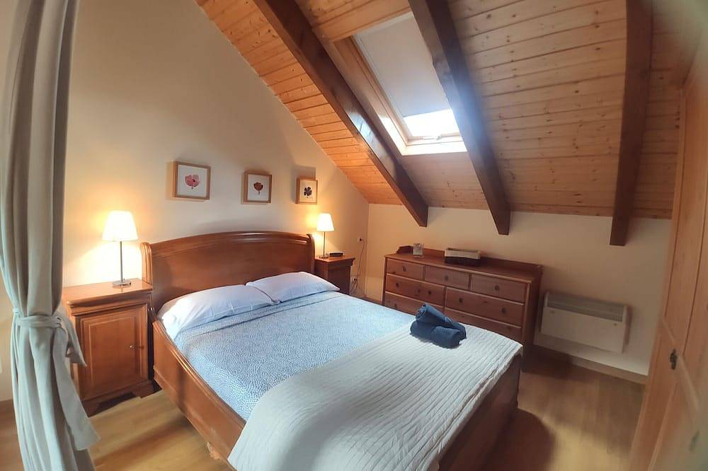 Entire apartment, Apartamento Izarraitz in Villanúa, Spanish Pyrenees