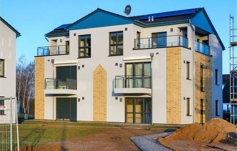 Ferienwohnung für 3 Personen, mit Terrasse und Seeblick in Rechlin