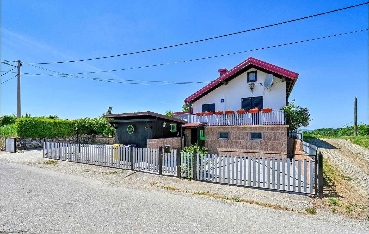 Modernes 2-Zimmer-Apartment mit Pool, Terrasse und WLAN – der perfekte Rückzugsort! in Varazdin