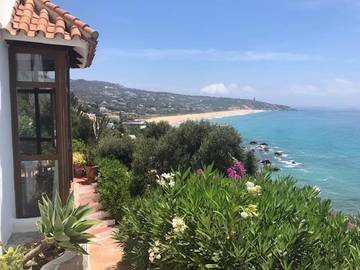 Casa de huéspuedes para 4 personas, con jacuzzi además de jardín y piscina en Tarifa