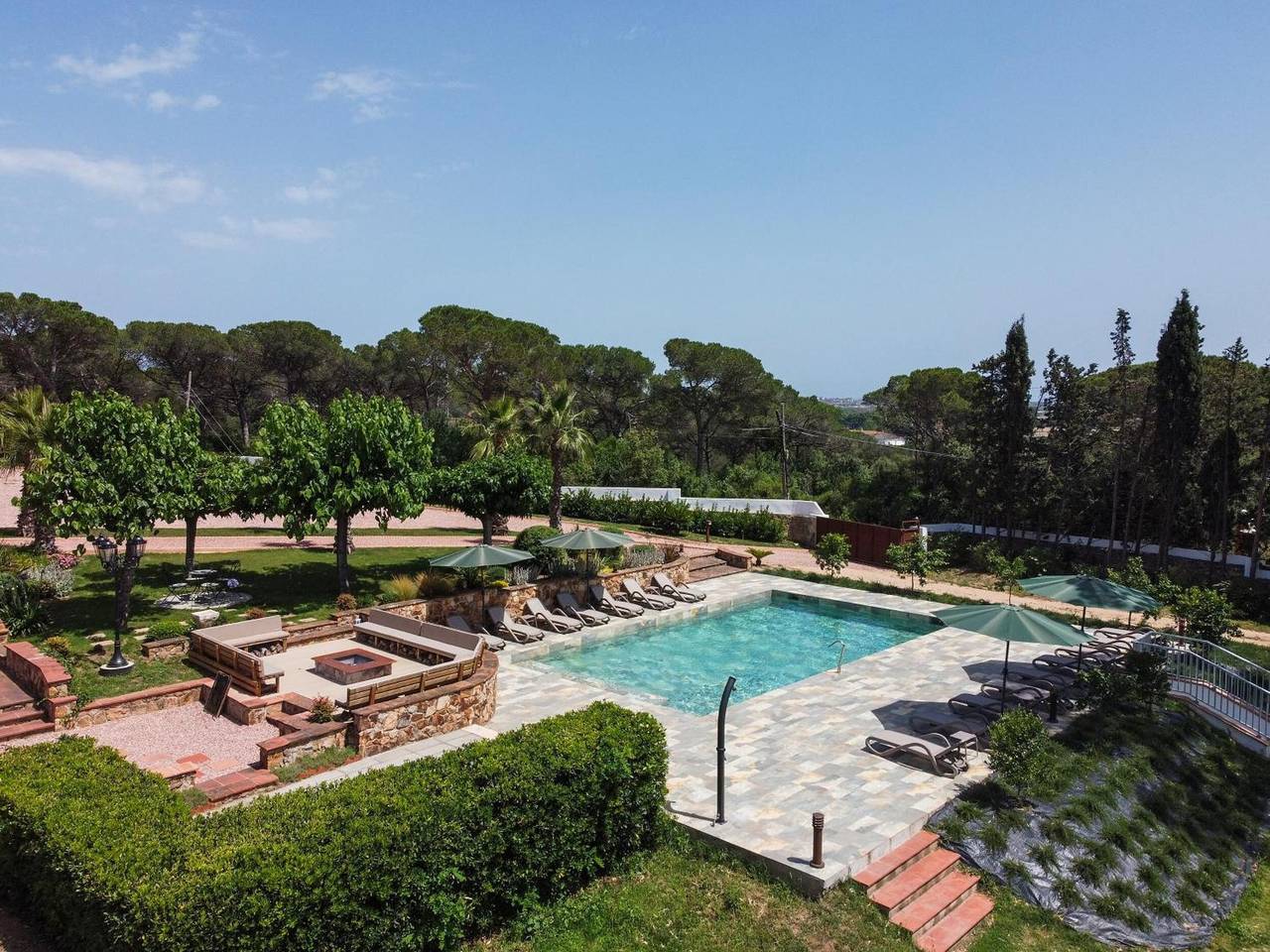 Villa 'Casa Cuatro Vientos' con vistas a la montaña, Wi-Fi y aire acondicionado in Tordera, Costa del Maresme