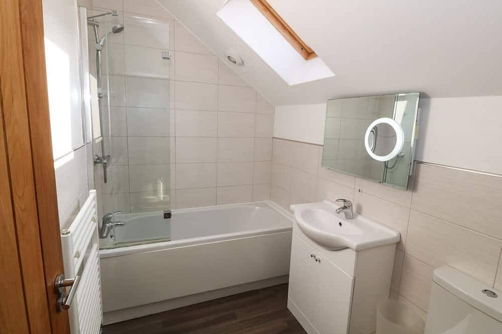 Entire apartment, Tan Bryn 2, Aberdaron in Aberdaron, Gwynedd
