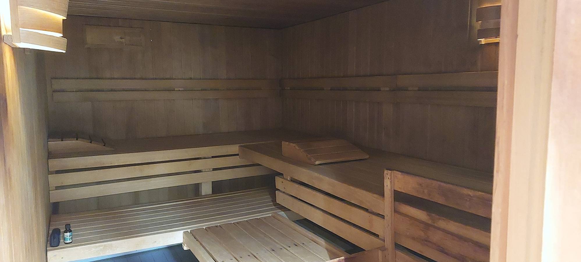 Ganze Wohnung, Apartment 'Schöne Aussicht mit Schwimmbad', Balkon & Wlan in Schonach im Schwarzwald, Südschwarzwald