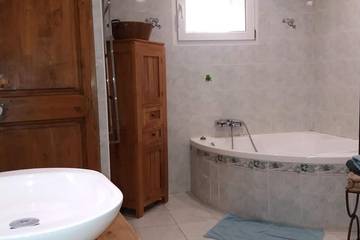 Maison D’hôte pour 2 Personnes dans Laudun-l'Ardoise, Région de Nîmes, Photo 3
