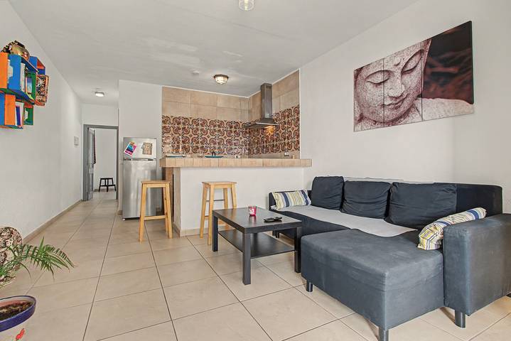 Entire apartment, Vacation Apartment 'New Cozy Flat' with Mountain View, Private Pool and Wi-Fi in Costa del Silencio, Arona