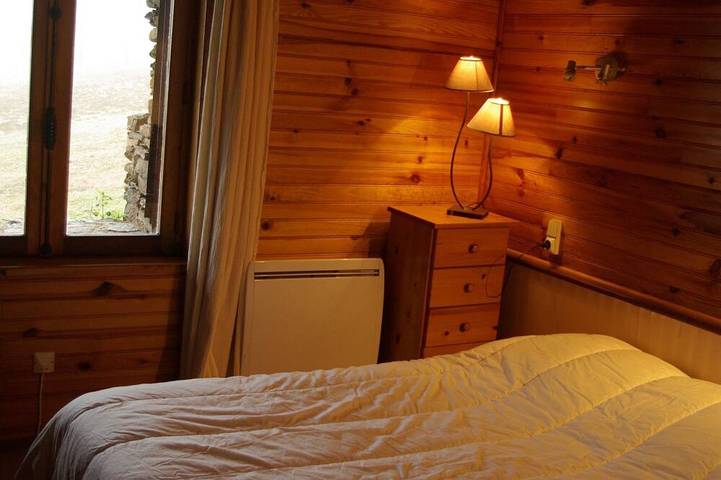 Gîte pour 16 personnes, avec jardin et jacuzzi, animaux acceptés dans Les Monts d'Olmes - 3