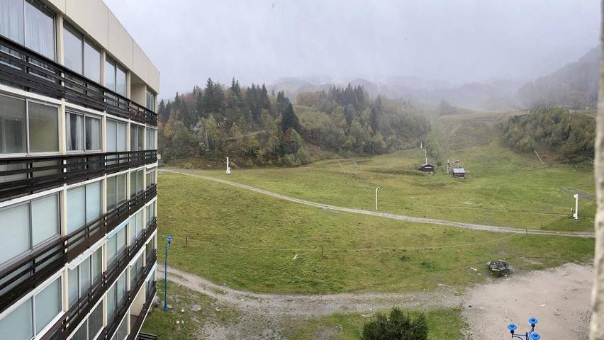 Gîte pour 6 personnes, avec balcon et vue dans Les Monts d'Olmes - 3