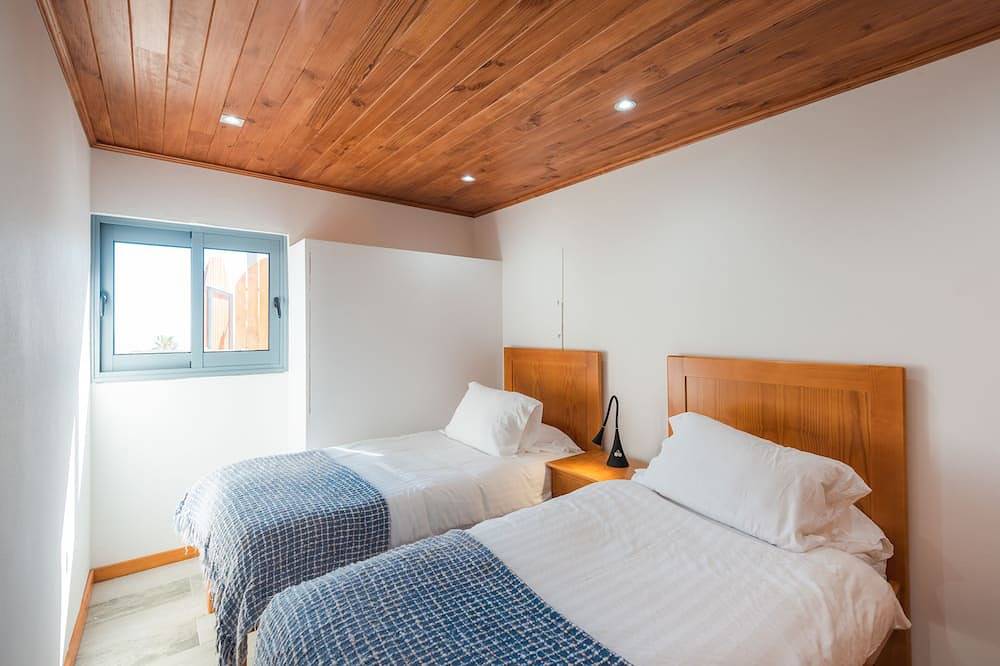 Beautiful country Villa with a small house onsite which together sleeps 6 people in Estreito da Calheta, Madeira