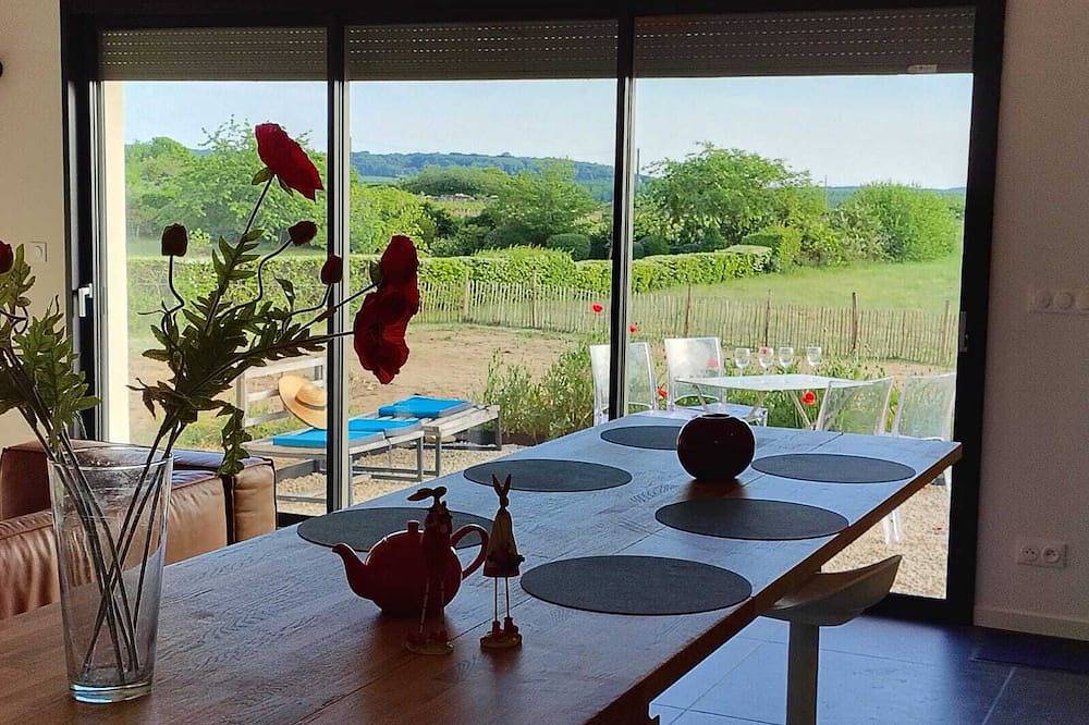 New house in the heart of the Loire castles - sleeps 4 in Chinon, Valle del Loira