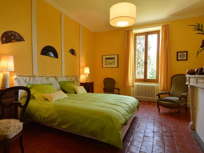 Location de vacances pour 6 personnes, avec jardin à Champvert