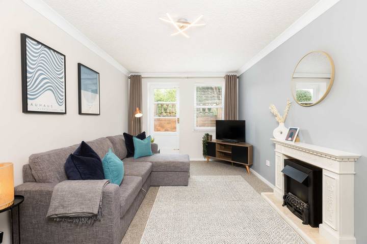 Ganze Wohnung, Modern | 2 Bed | Chestnut Court Leamington Spa in Leamington Spa, Warwickshire