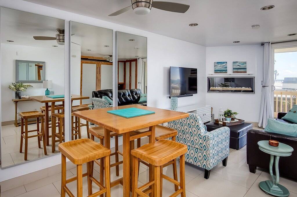 Ganze Wohnung, Luxus Breakwater Beach Pad in Oceanside, San Diego County