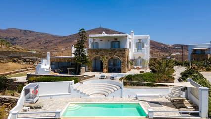 Villa for 18 People in Tinos, Cyclades, Photo 2