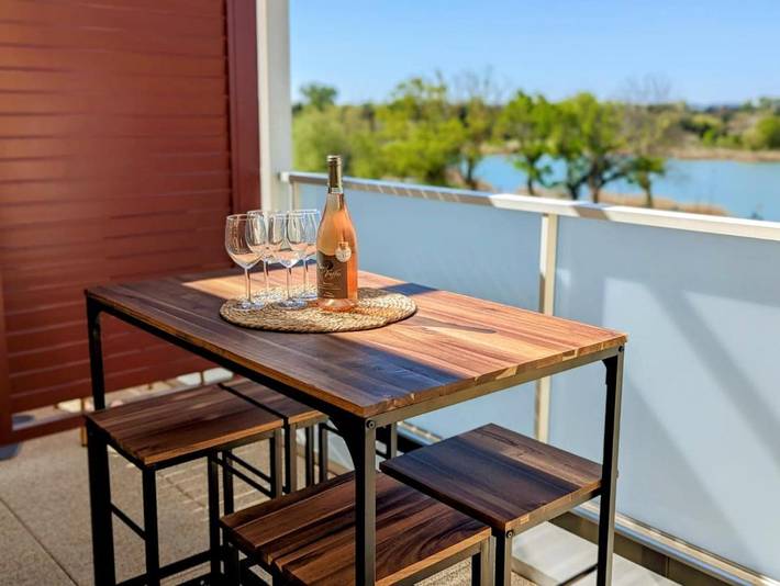 Gîte pour 6 personnes, avec vue ainsi que jardin et vue sur le lac à Monteux - 2