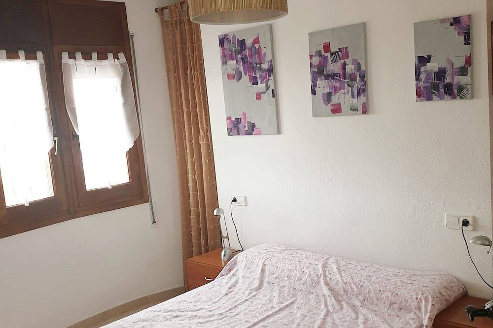 Miami Playa:Large house (max.11p) with pool+pataugoire,ideal for families in Miami Platja, Mont-roig del Camp
