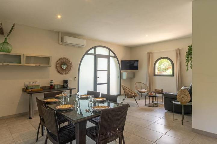 Maison de vacances pour 6 personnes, avec Terrasse et Piscine
