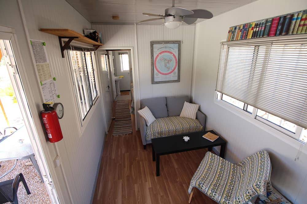 Bungalow am See/Fluss mit Privatstrand & Spielplatz nur 25km bis Albufeira in São Bartolomeu de Messines, Faro Distrikt
