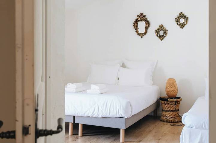 Location de vacances pour 8 personnes, avec Balcon ainsi que Jardin et Piscine à Saint-Seurin-de-Cadourne - 3