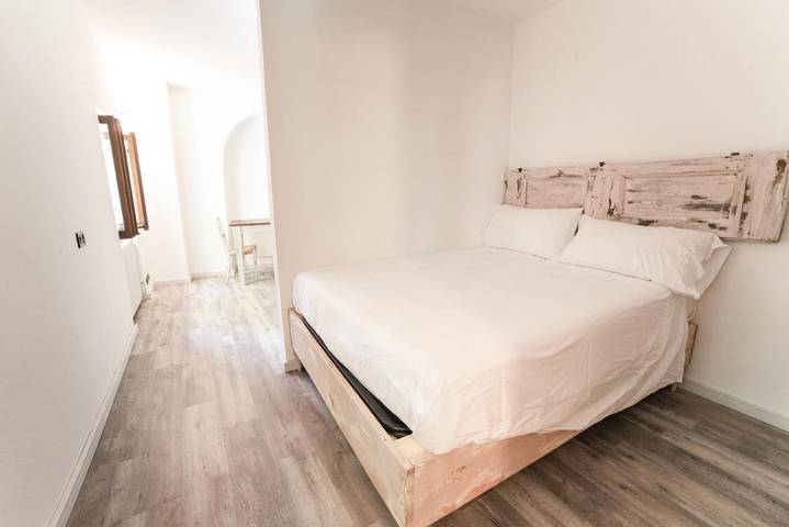 Location de vacances pour 2 personnes, avec terrasse à Merone - 4