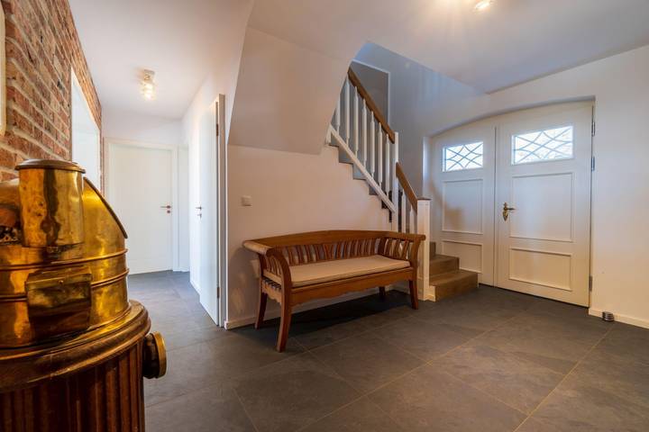 Ferienhaus für 8 Personen, mit Terrasse und Whirlpool sowie Garten in Middelhagen - 2