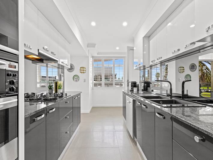 Ganze Wohnung, Malerische 3-Zimmer-Wohnung am Strand mit Blick aufs Wasser in Port Melbourne, Melbourne