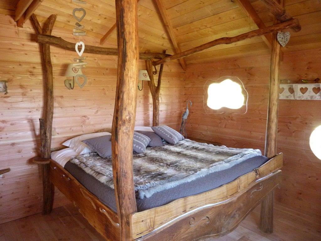 Cabanes dans les arbres et avec Spa privatif - cabanes 2 personnes in Chalais (Indre), Région de Le Blanc
