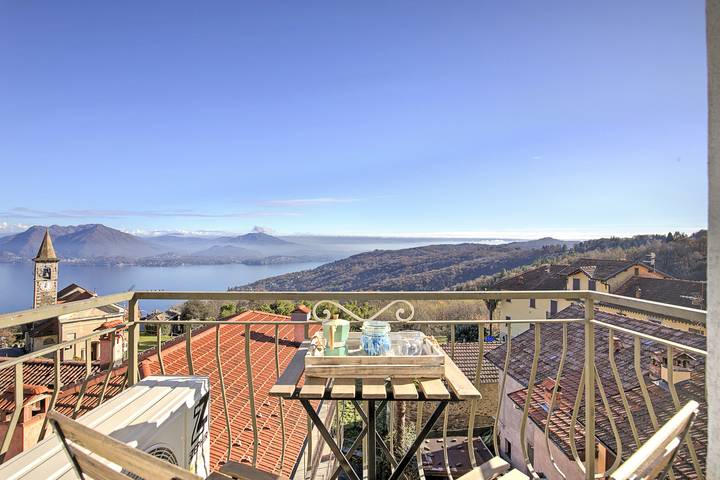Ferienwohnung für 7 Personen, mit Seeblick und Balkon, kinderfreundlich in Comune di Stresa