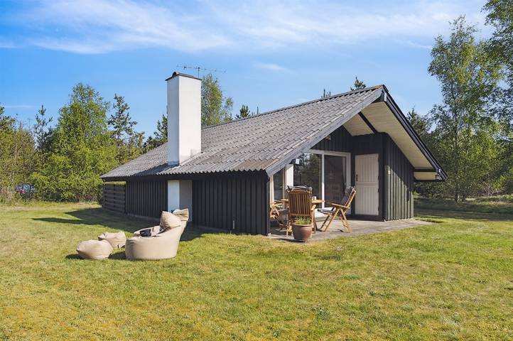 Ferienhaus für 6 Personen, mit Terrasse in Bratten