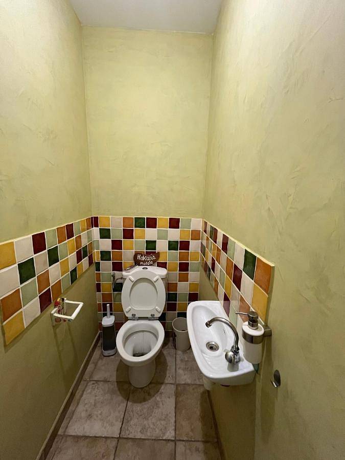 Location de vacances pour 10 personnes, avec vue ainsi que piscine et terrasse à Simiane-Collongue - 4