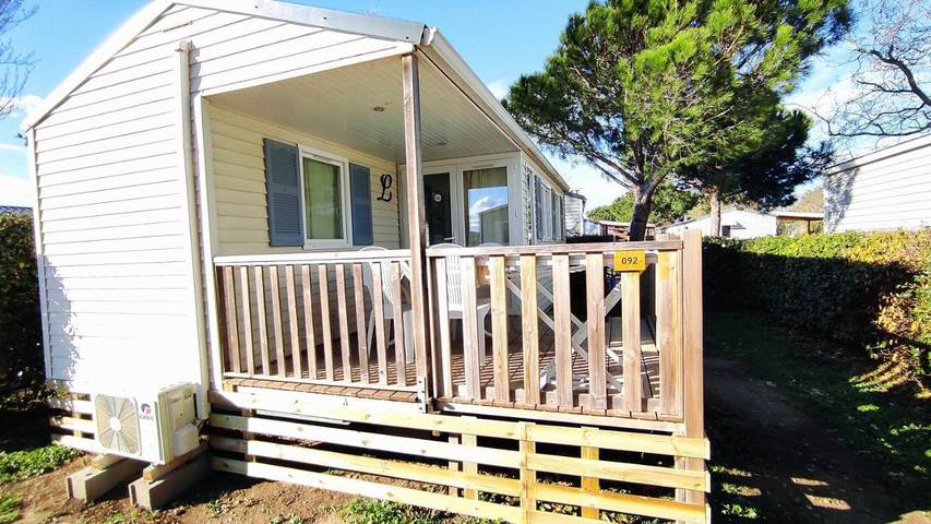 Camping pour 4 personnes, avec piscine ainsi que jardin et bassin pour enfant, adapté aux familles à Port-la-Nouvelle - 2