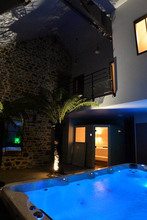 La grange de Tissey avec Spa et Sauna in Dragey-Ronthon, Baie du Mont-Saint-Michel