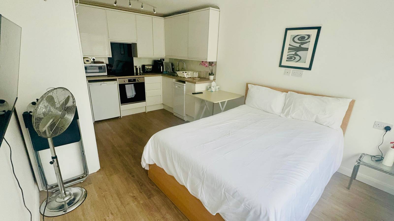 Ganzes Studio, Studio - Sleeps 2 - Wifi - Parking in Dunstable (Bedfordshire), Chiltern Hills