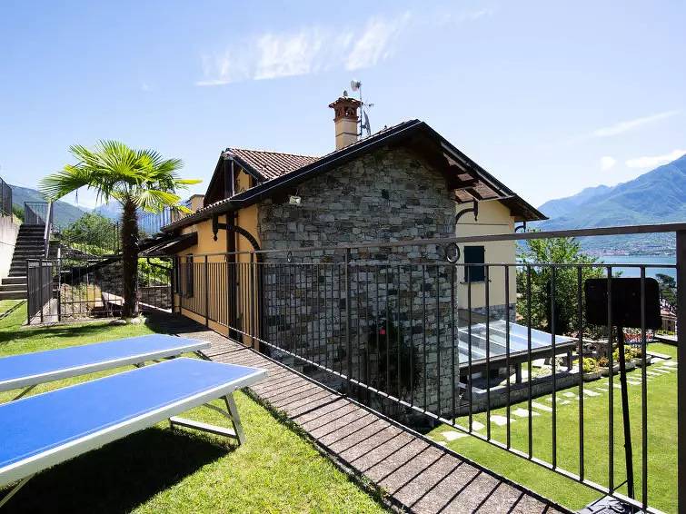 Entire apartment, 2 Rooms 4 People in Domaso, Lake Como