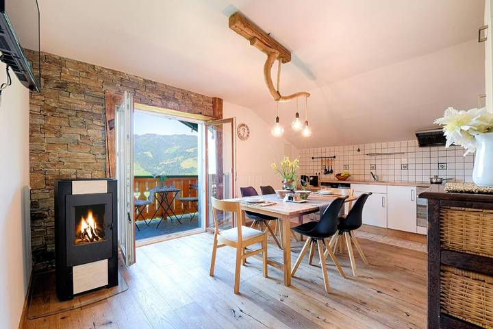 Apartamento de vacaciones para 6 personas, con jardín y vistas - 1