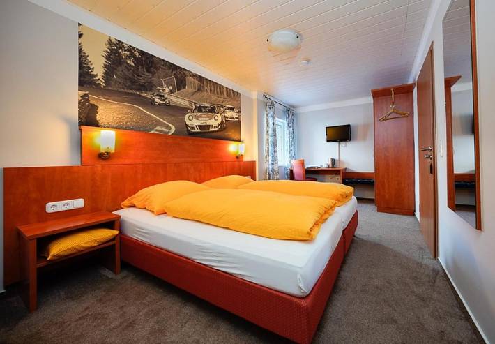 Hotel für 2 Personen, mit Garten am Nürburgring - 2