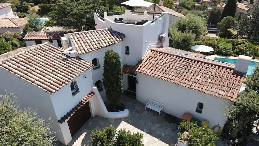 Villa pour 6 personnes, avec piscine et jardin dans Saint-Aygulf - 4